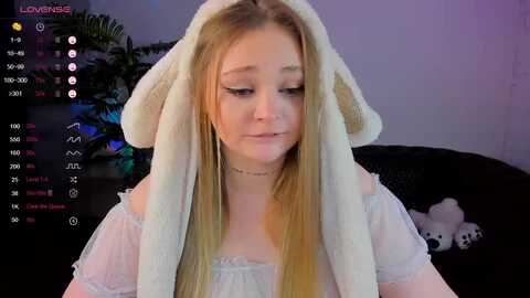 suck_doll @ myfreecams on 20231118