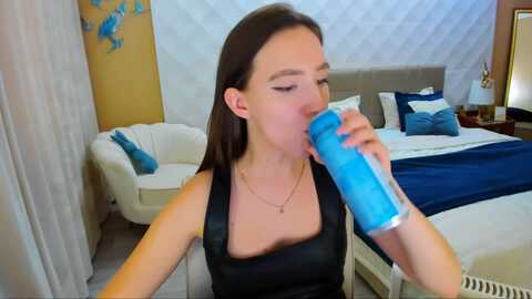 wittybunnyy @ myfreecams on 20231118