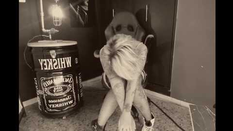 abraxxysradio @ myfreecams on 20231119