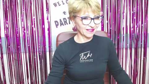 hollyincresh @ myfreecams on 20231119