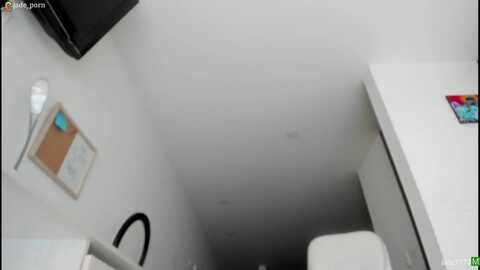 jade7777 @ myfreecams on 20231119