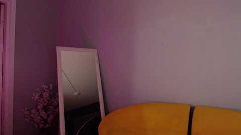 missshymira @ myfreecams on 20231119