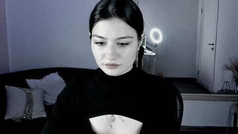 monicaax @ myfreecams on 20231119