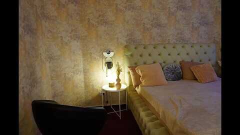 oliviamoons @ myfreecams on 20231119