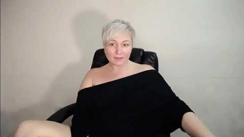 oliviaoskar_ @ myfreecams on 20231119