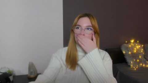 anafoxy @ myfreecams on 20231120