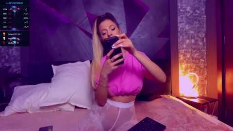 ariannasins @ myfreecams on 20231120