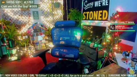 cherrybanks @ myfreecams on 20231120
