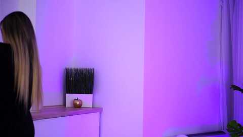 evasunderland @ myfreecams on 20231120