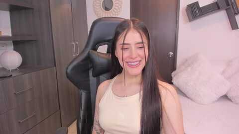 iris_westt @ myfreecams on 20231120