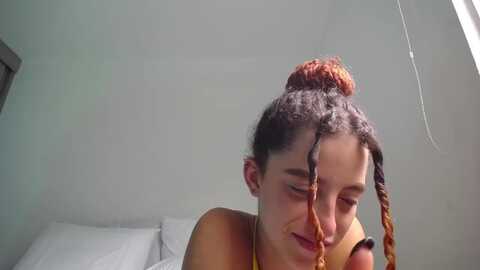 isagamboa @ myfreecams on 20231120