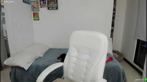 jade7777 @ myfreecams on 20231120
