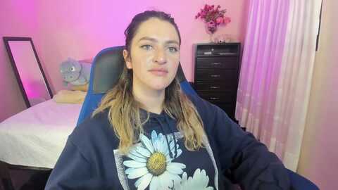 petuchel @ myfreecams on 20231120