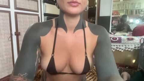 alt_aussie @ myfreecams on 20231121