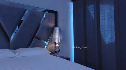 andrea_t @ myfreecams on 20231121