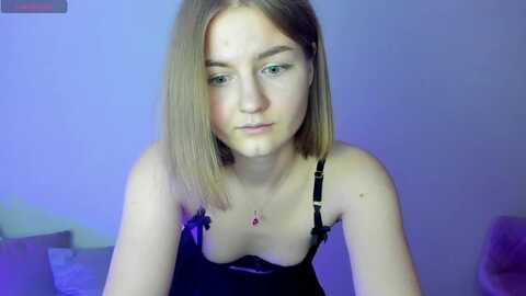 angelicfame @ myfreecams on 20231121