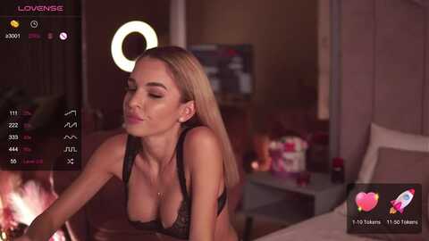 esmeainsley @ myfreecams on 20231121