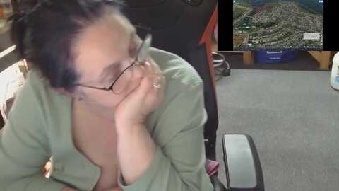 harriett55 @ myfreecams on 20231121