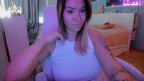 nickyblein @ myfreecams on 20231121