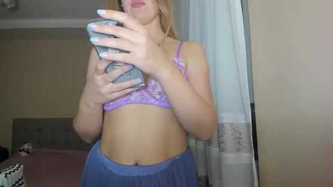 sweetblonde20 @ myfreecams on 20231121