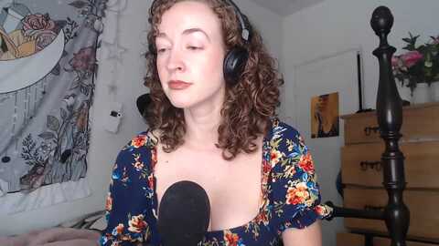 trolloptaylor @ myfreecams on 20231121