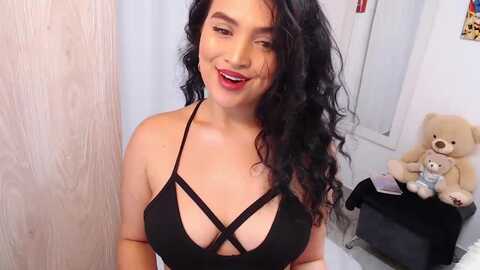 victoriaosman @ myfreecams on 20231121