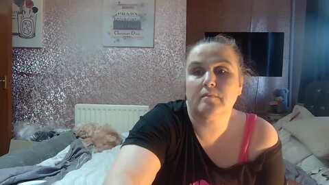 yummymummy39 @ myfreecams on 20231121