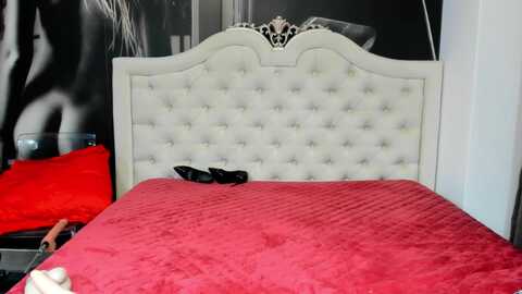 jennasweetass @ myfreecams on 20231122