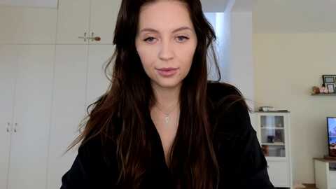 joannexoxo @ myfreecams on 20231122