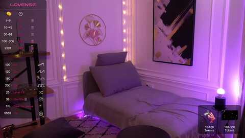 manelikpearce @ myfreecams on 20231122