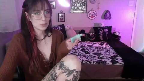 melaniero @ myfreecams on 20231122
