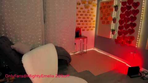 mightyemelia @ myfreecams on 20231122