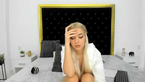 theajoy @ myfreecams on 20231122