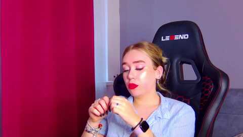 victoriarosss @ myfreecams on 20231122