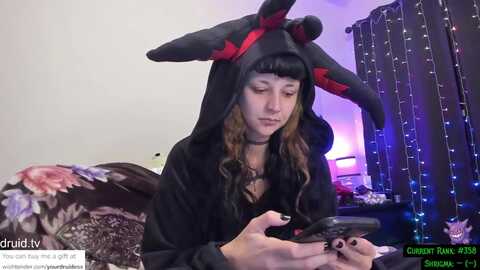yourdruidess @ myfreecams on 20231122