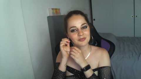 zefyra1 @ myfreecams on 20231122