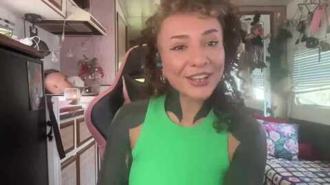 alt_aussie @ myfreecams on 20231123