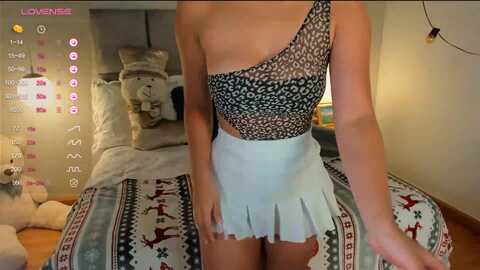 andreathomson @ myfreecams on 20231123