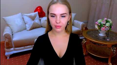 honey_lucky @ myfreecams on 20231123