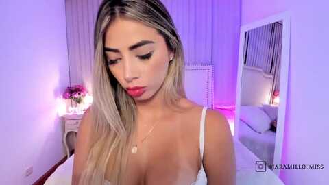 missjaramillo @ myfreecams on 20231123