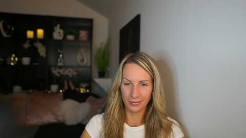 nikki__sexx__ @ myfreecams on 20231123