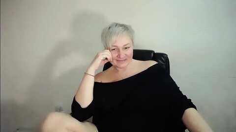 oliviaoskar_ @ myfreecams on 20231123