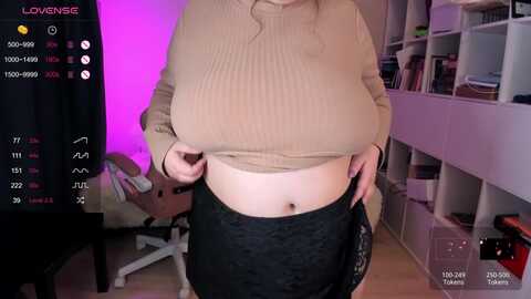 plum_pie @ myfreecams on 20231123