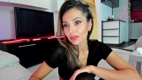 smileytinaa @ myfreecams on 20231123