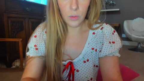 sugarrrholic @ myfreecams on 20231123
