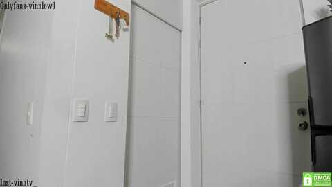 vinnlow @ myfreecams on 20231123