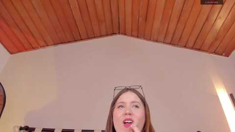 violet_03_ @ myfreecams on 20231123