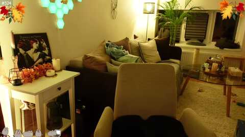 maddie @ myfreecams on 20231124