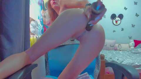 marie_marie03 @ myfreecams on 20231124