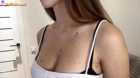 sofibloom111 @ myfreecams on 20231124